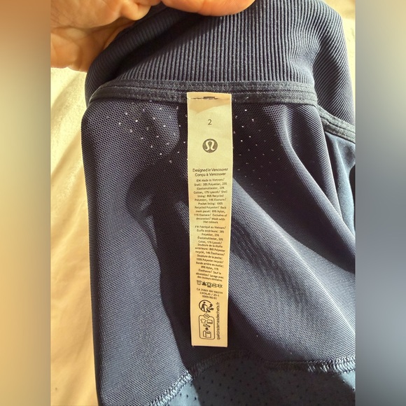Lululemon Court Rival Track Jacket
Perforated 2 - Picture 7 of 7